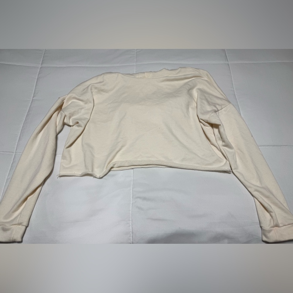 Rue21 Cream Long Sleeve Women's Tee